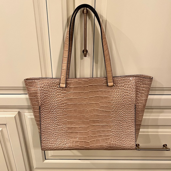 Kate Spade Parliament Tote - Picture 2 of 3
